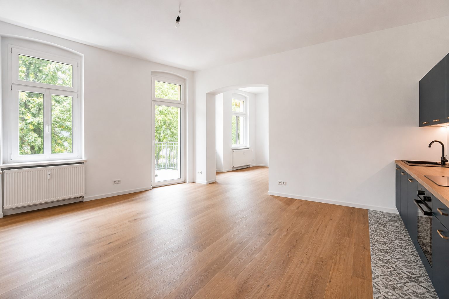 Helle sanierte Wohnung als Beispiel für eine vermietbare Vorsorgewohnung